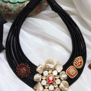 Jute necklace